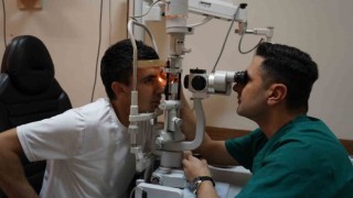 Göz doktorundan sıcak havalarda dışarıya çıkanlara güneş gözlüğü uyarısı