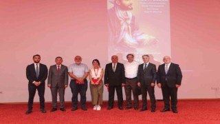İbn-i Sinaya Saygı Paneli