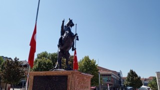 İç Anadoluda bayraklar yarıya indirildi