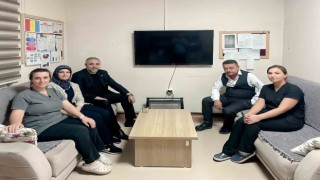 İl Sağlık Müdürü Sarıkaya, nöbetçi sağlık çalışanlarının taleplerini dinledi