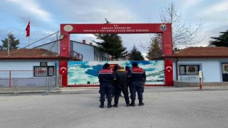 Ispartada uyuşturucu madde ticareti yapan 2 şahıs tutuklandı