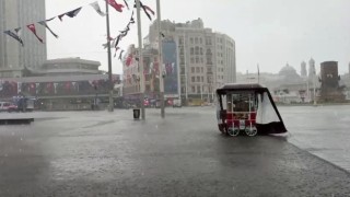 İstanbulda sağanak yağış etkili oluyor