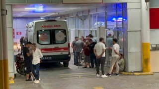 İzmirde 150 lira kavgası: 2 kişi tabancayla vuruldu