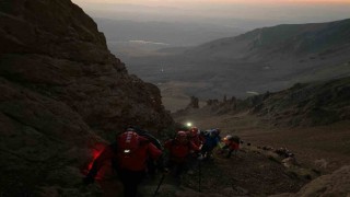JAK Timlerinden Erciyese zirve tırmanışı