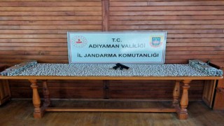 Jandarma ekipleri uyuşturucuya geçit vermiyor