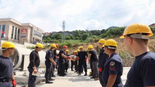 Jandarma personeline depremde arama kurtarma eğitimi verildi