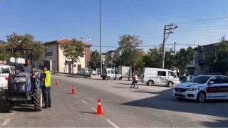 Jandarmadan 127 araç sürücüsüne 147 bin TL trafik cezası