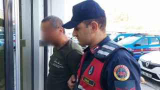 Kaçak kazı yaparken jandarmaya yakalandı