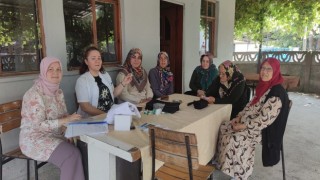 Kadınlara erken teşhisin önemini anlatıyorlar