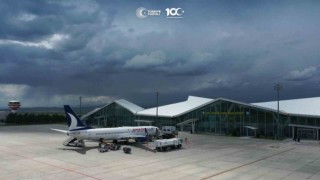 Karsta Temmuz ayında 51 bin 763 kişi uçtu