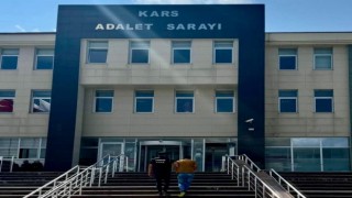 Karstan uyuşturucu geçirmeye çalışan İranlı tutuklandı