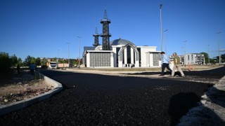 Kartepe Kent Meydanı bağlantı yolları asfaltlandı