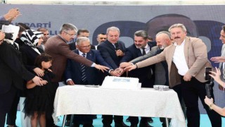 Kayseri Teşkilatı AK Partinin 23. kuruluş yıl dönümünü kutladı