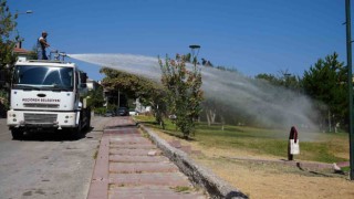 Keçiörende parklar doğa dostu sıvı gübreyle yeşilleniyor