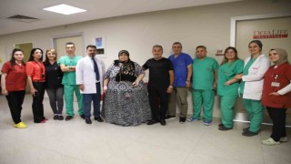 Kilolarından dolayı yürümekte zorlanan kadın sağlıklı yaşama ilk adımı attı