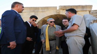 Konuralp antik tiyatrosu usta tiyatrocuyu ağırladı