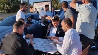Konvoyu durdurup damada son kez pişti oynattılar