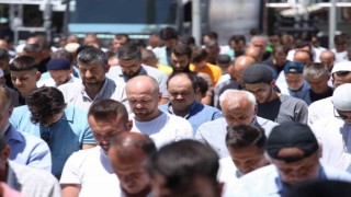 Konyada İsmail Haniye ve hayatını kaybeden Filistinliler için gıyabi cenaze namazı