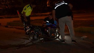Konyada kamyonet ile motosiklet çarpıştı: 2 ağır yaralı