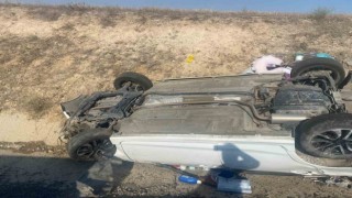 Konyada otomobil şarampole devrildi: 3 yaralı