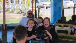 Kuran kursunu başarıyla tamamlayan öğrenciler lunaparkta doyasıya eğlendi
