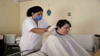 Kuşadasında Evde Bakım Birimi hizmetlerini sürdürüyor