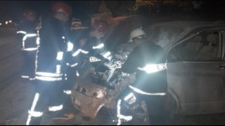 Kütahyada kamyonet ile otomobil çarpıştı: 1 ölü 2 yaralı