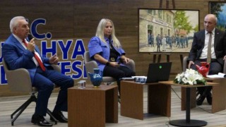 Kütahyada Milli mücadele konulu konferans