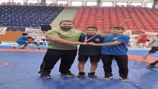 Kütahyanın gururu Çekgelden ikinci Türkiye derecesi