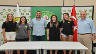 Manisa BBSK Kadın Voleybol Takımından üç transfer