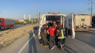 Manisada motosiklet devrildi: 1 yaralı