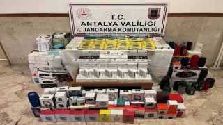 Markette tütün mamulü, elektronik sigara ve gümrük kaçağı eşya satışına jandarma engeli