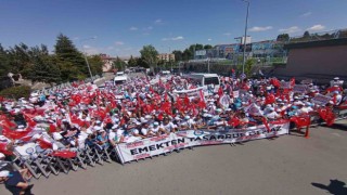 Memur-Sen Konfederasyonuna bağlı sendikalar Boludan başlattıkları yürüyüşü Ankarada sonlandırdı