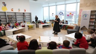 Merkezefendi Belediyesi minikler için Masal Saati etkinliği düzenliyor