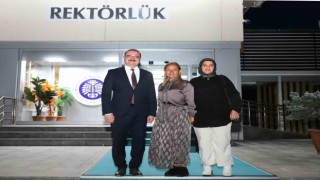 Milletvekili Öncüden Rektör Hacımüftüoğluna ziyaret