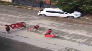Minik yüreklerden büyük zafer bayramı kutlaması
