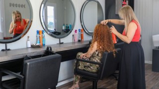 Modern ve Uygun Fiyatlı Berber ve Kuaför Salonu Hizmete Girdi