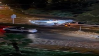 Motosiklet sele kapıldı, o anlar kamerada