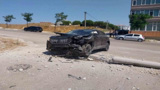Motosikletle çarpışan Togg kullanılmaz hale geldi