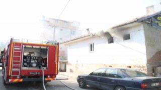 Müstakil evde yangın: 1 kişi dumandan etkilendi