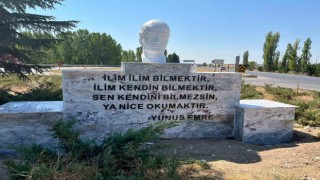 Odunpazarı Belediyesinden gönül insanı Yunus Emreye saygı