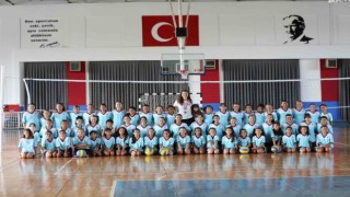 Odunpazarında voleybol yaz okuluna büyük ilgi