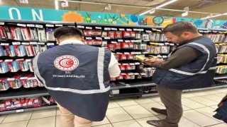 Okulların açılması öncesi İzmirde kırtasiyelere denetim
