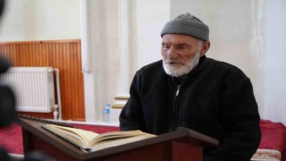 Ömrünü namaz kılmaya Kuran okumaya adayan 83 yaşındaki Hasan amca hafızlık yarışmasında ikinci oldu