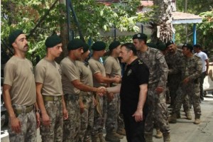 Osmaniye'den Suriye'ye Görev İçin Giden Özel Harekat Polisleri Törenle Uğurlandı