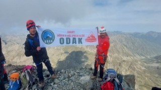 Osmaniyeli Dağcılar Rize'deki Zirve Tırmanışını Başarıyla Tamamladı