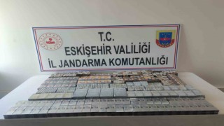Otobüsle Eskişehire kaçak sigara sokmaya çalışan şahıs yakalandı