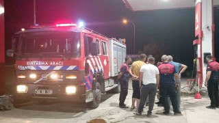 Otomobil benzin istasyonuna daldı