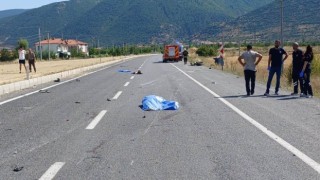 Otomobil ile motosiklet çarpıştı: 1 ölü