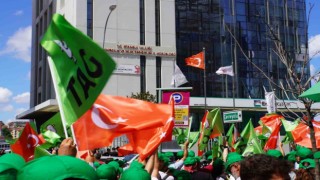 Paylaşımlı Yolculuk Yönetmeliği için toplanan 376 bin imza Çevre ve Şehircilik İl Müdürlüğüne teslim edildi